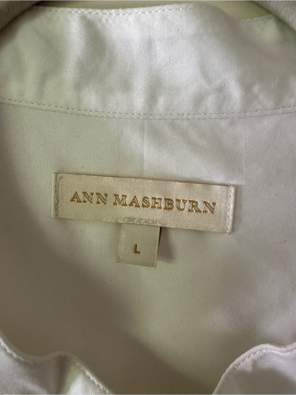 Ann Mashburn Oversized White Mandarin-Collar Shirt - Picture 2 of 10
